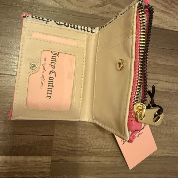 Juicy Couture Pink Heart Quilted Wallet - Picture 9 of 12